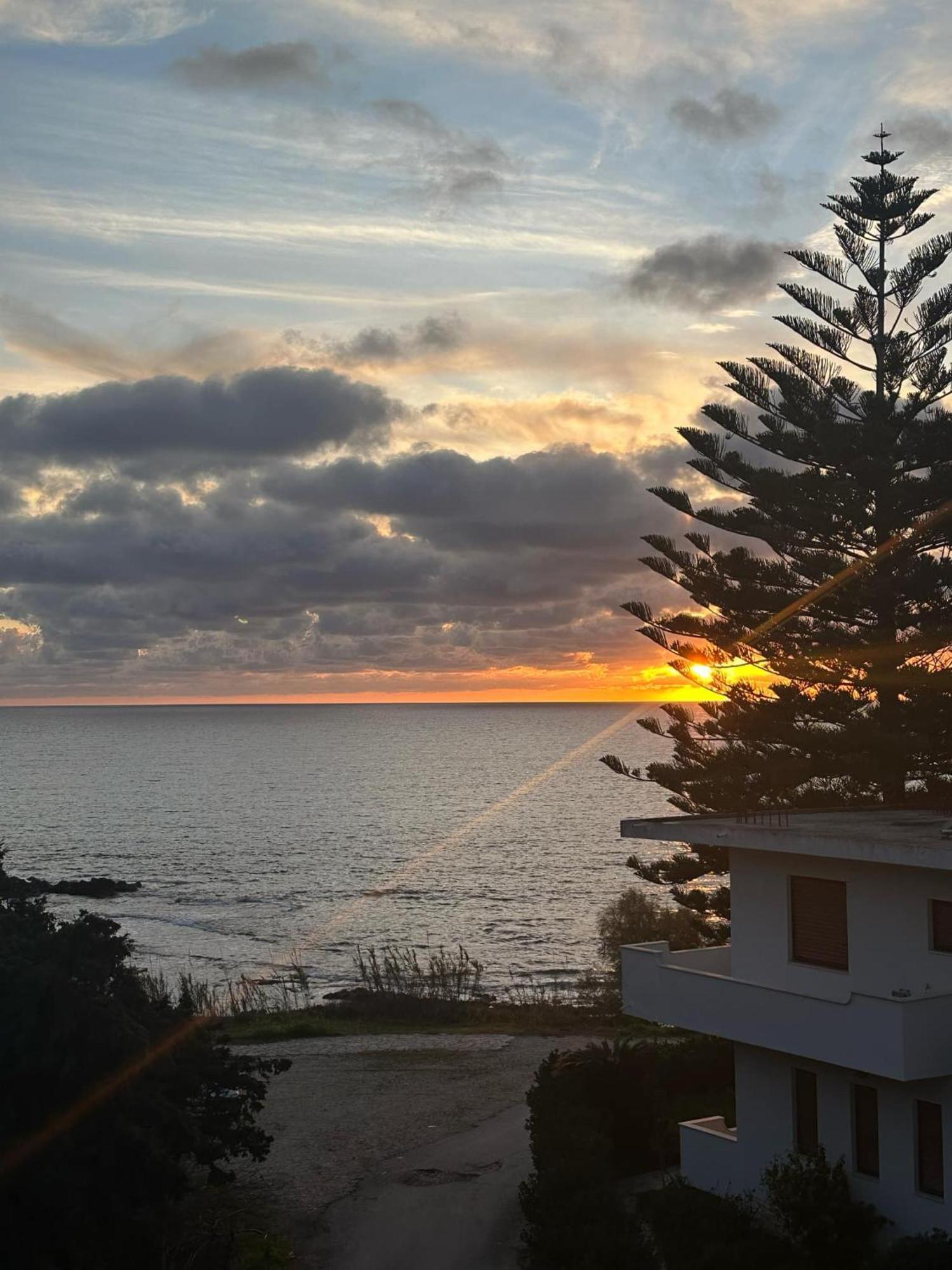 Sunset View House Apartment