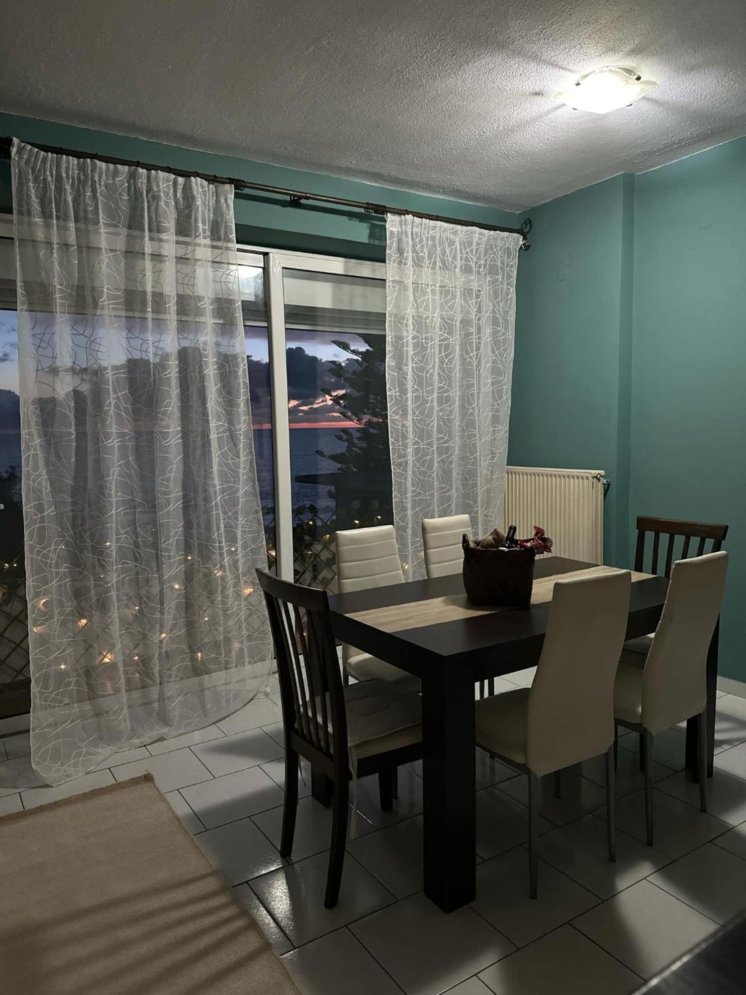 Sunset View House דירה פרבזה